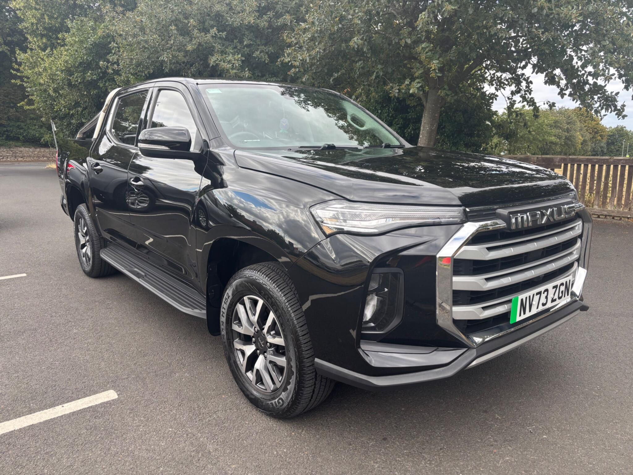 2023 MAXUS T90